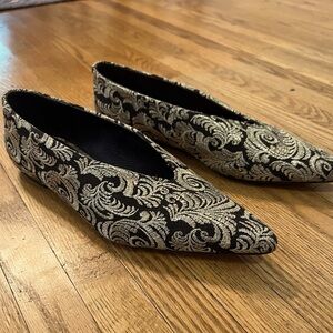 Brocade pointed toe ballerina flats